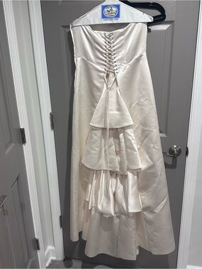 BCBG wedding dress / ivory strapless gown